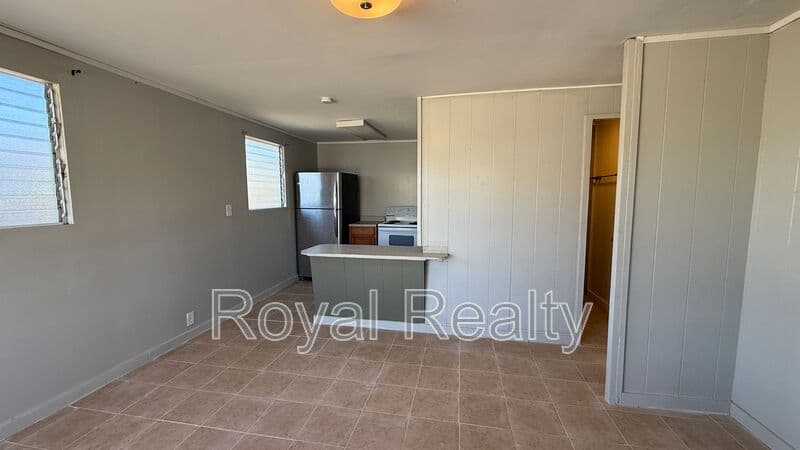 Wailuku Condo: 335 Momi Place