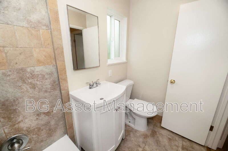 Berkeley Condo: 1600 Tyler Street