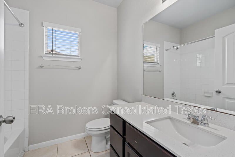 Pflugerville House: 3317 Burch Brook Cove
