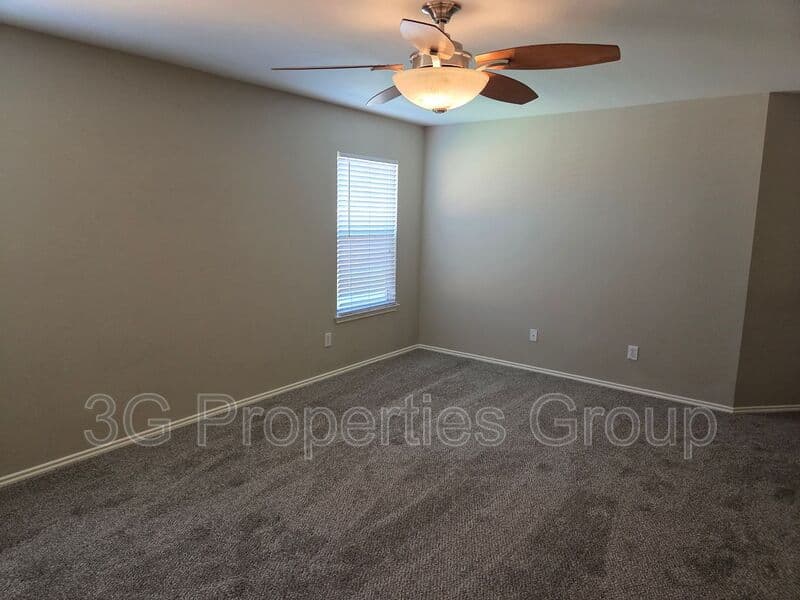 Justin House: 1901 Foxfield Wy