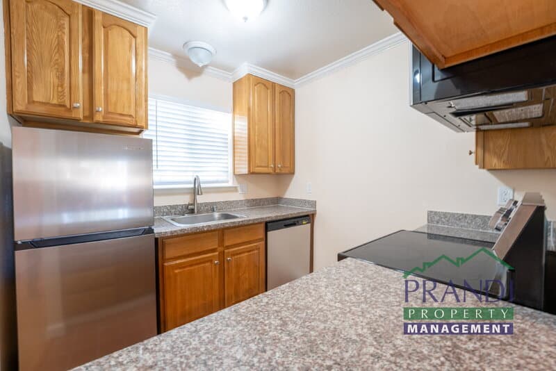 San Anselmo Condo: 24 Ross Ave