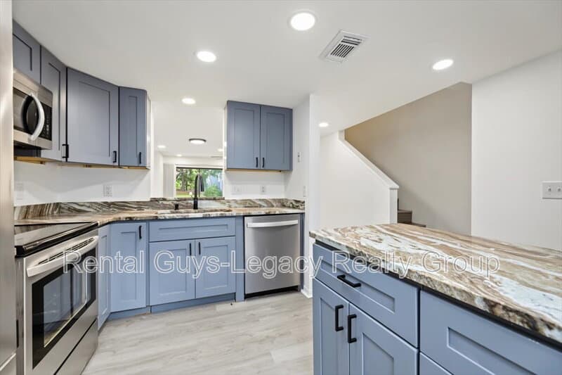 Jacksonville Townhome: 3517 Peeler Road