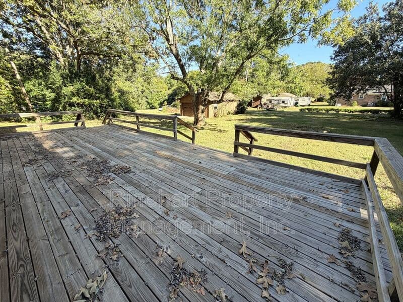 Rock Hill House: 274 Twin Lakes Road
