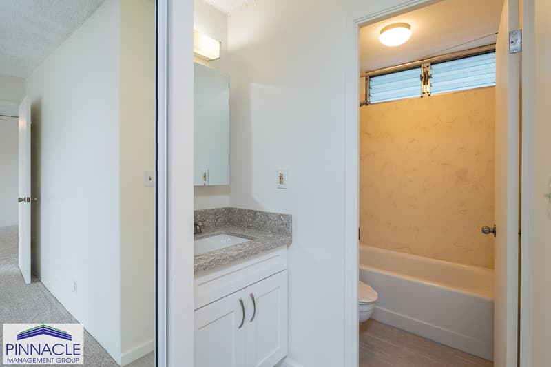 Honolulu Condo: 1122 Elm St. #205