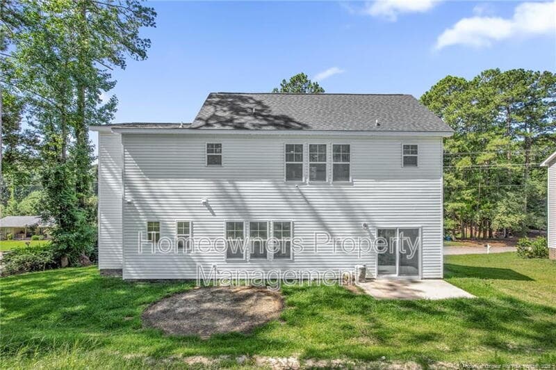 Fayetteville House: 501 Randolph Ave