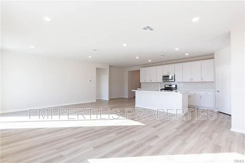 Menifee House: 29962 Warrior Way