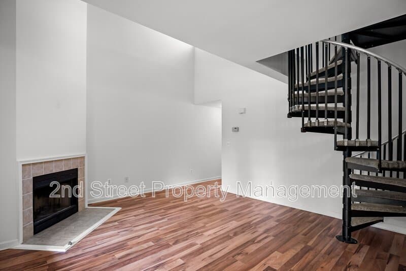 Cherry Hill Condo: 377 Tavistock - 1