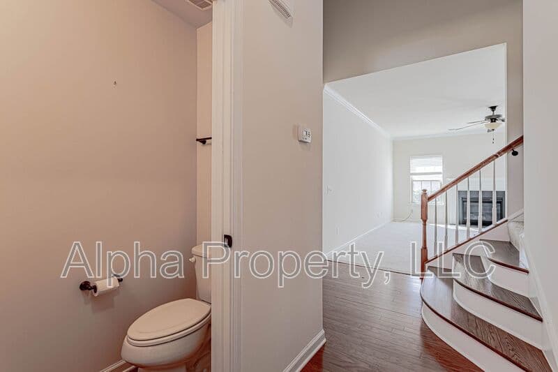 Greer Townhome: 12 Irvington Dr