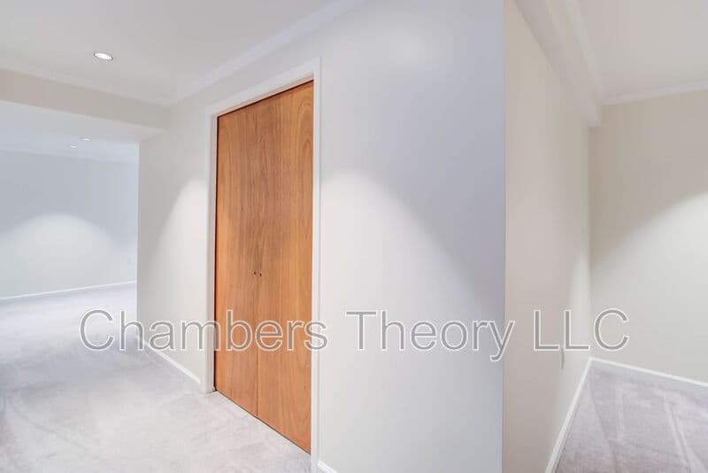 Arlington Condo: 2412 S. Walter Reed Dr