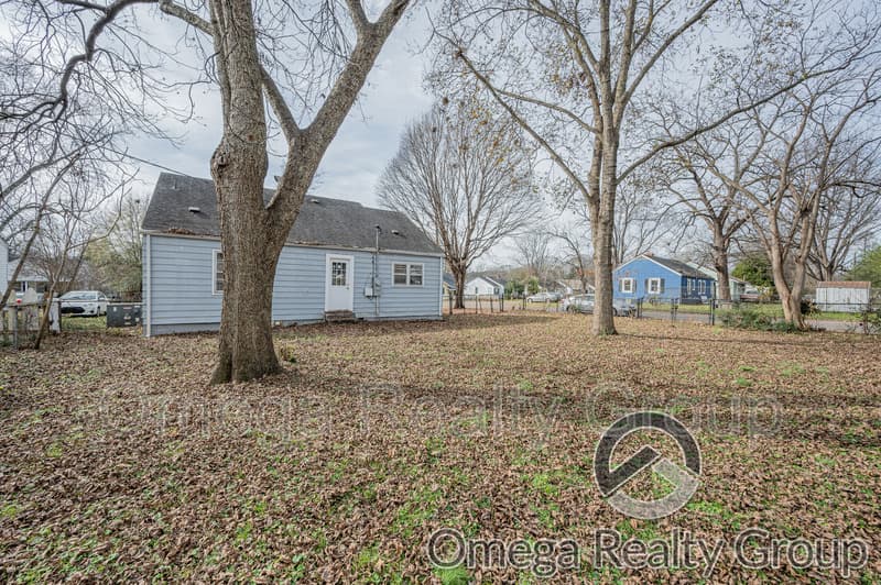 Huntsville House: 3920 Cypress Ave SW