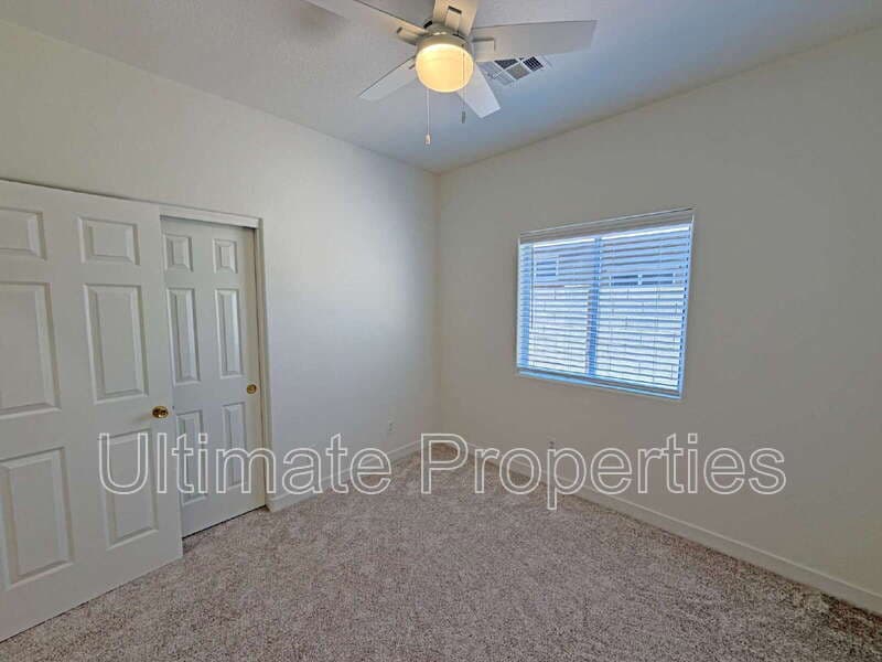 Avondale House: 12360 W Tonto St