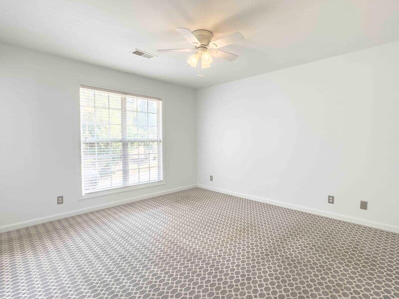 Clarksville Townhome: 524 S 1st Street