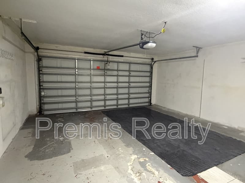 Palm Harbor House: 3371 Brodie Way