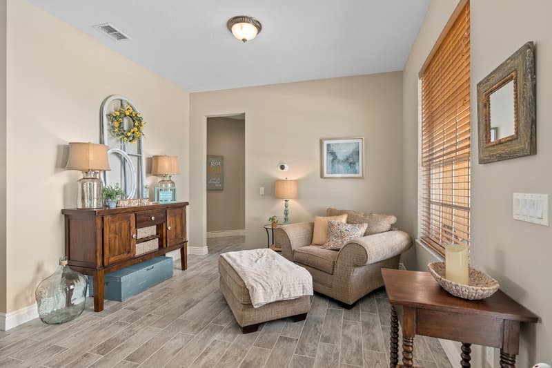 Davenport House: 825 Wildflower Rd
