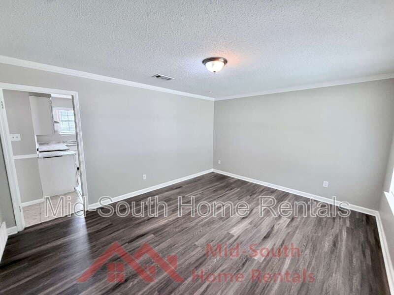 Memphis House: 2587 Wellons Ave