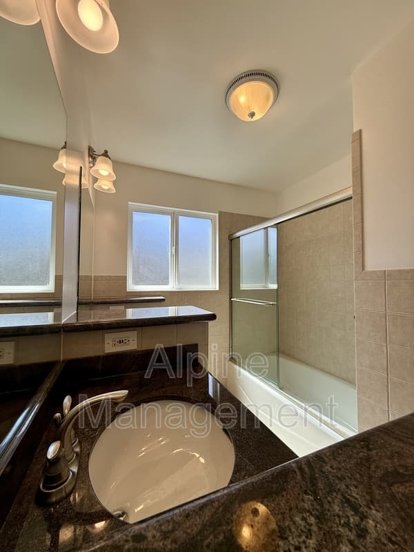 Burlingame House: 2917 Arguello Drive - Main