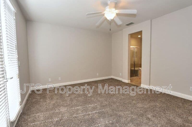 Sacramento House: 5424 Washoe Street