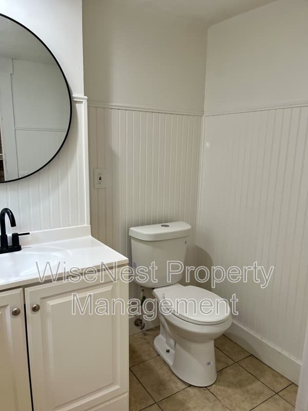 Olathe House: 1920 East 153rd Terrace