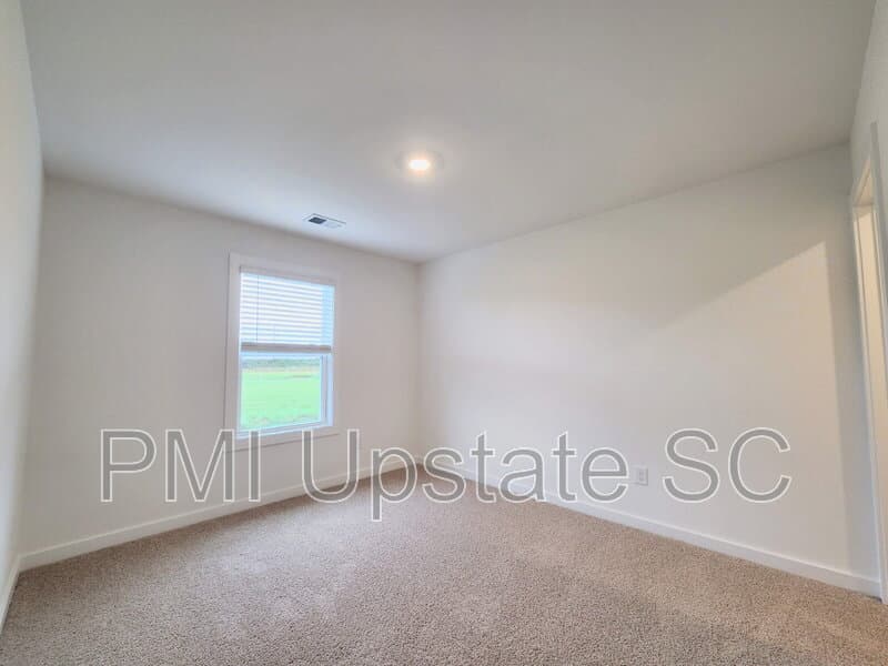 Spartanburg Townhome: 1283 Westgate Vlg Dr
