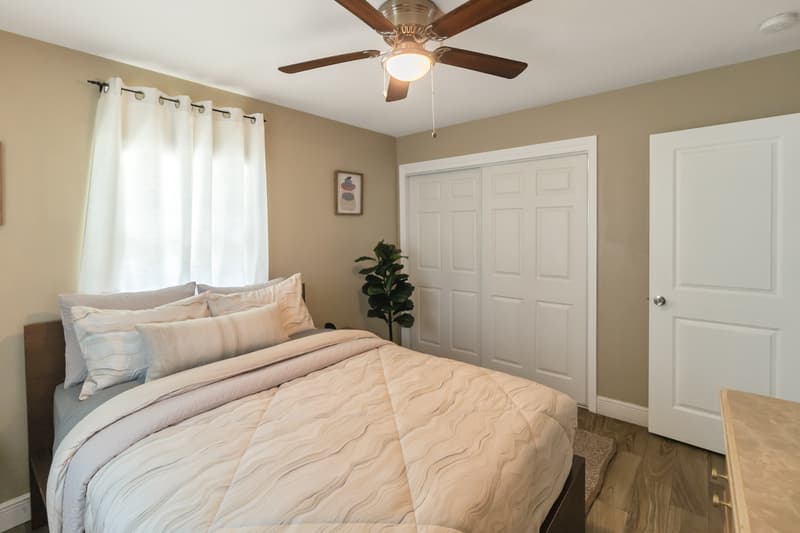Tampa House: 7703 Southside Lane