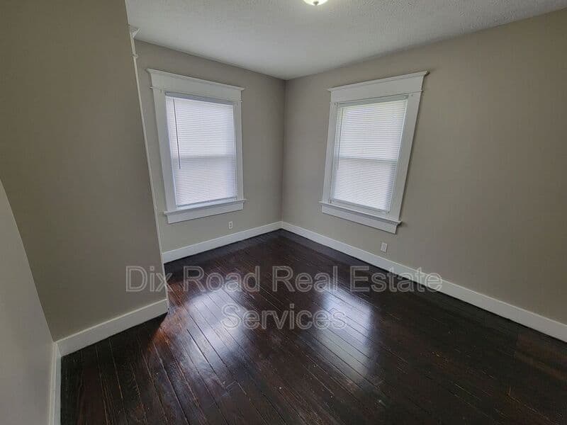 Dayton House: 604 Cambridge Avenue