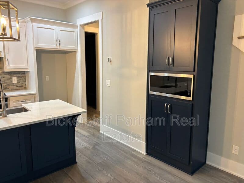 Columbus House: 8115 Dreamboat Drive