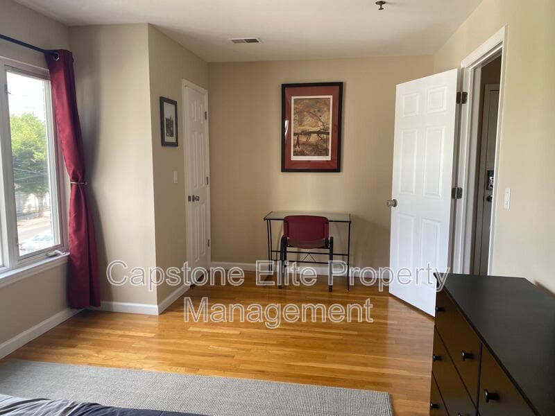 Newark Condo: 141-143 Norfolk Street - 3 - 1 Standard Front
