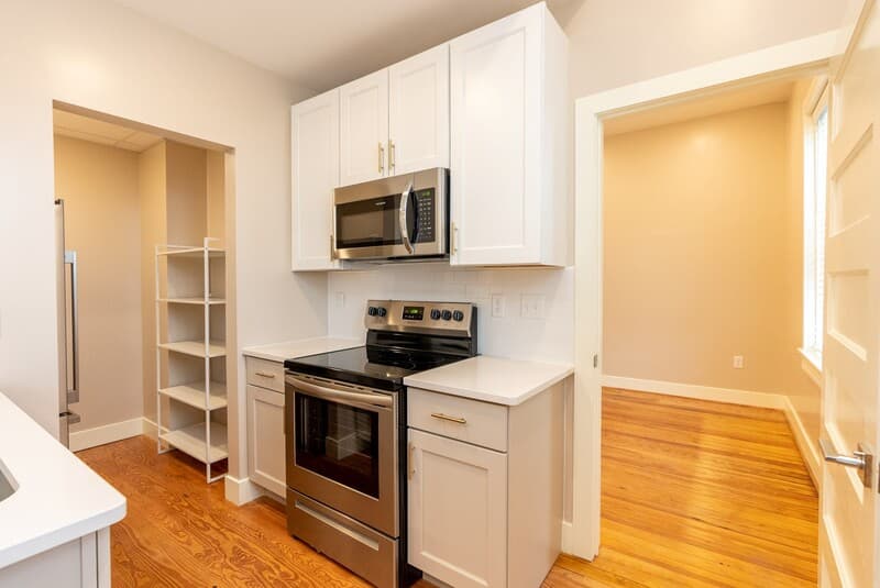Harrisonburg Condo: 157-305 N. Main Street
