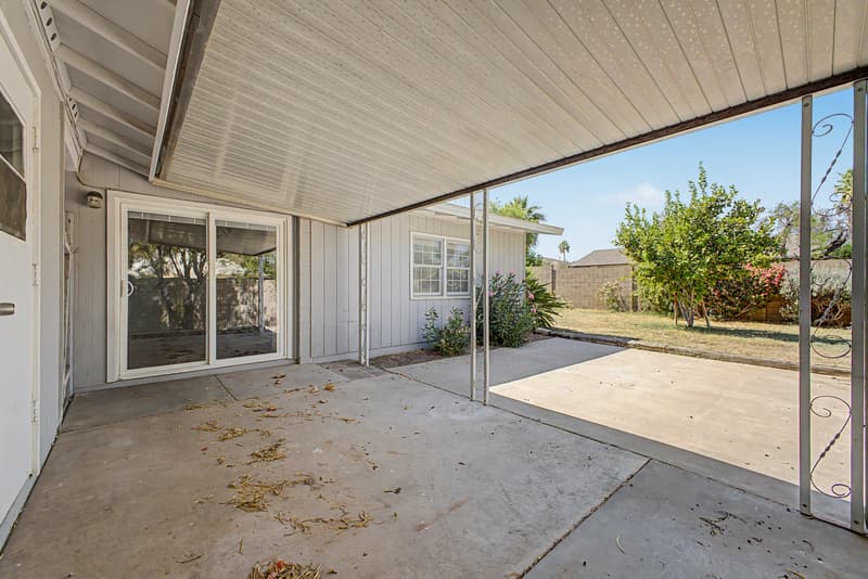 Phoenix House: 2822 E WILLOW Avenue