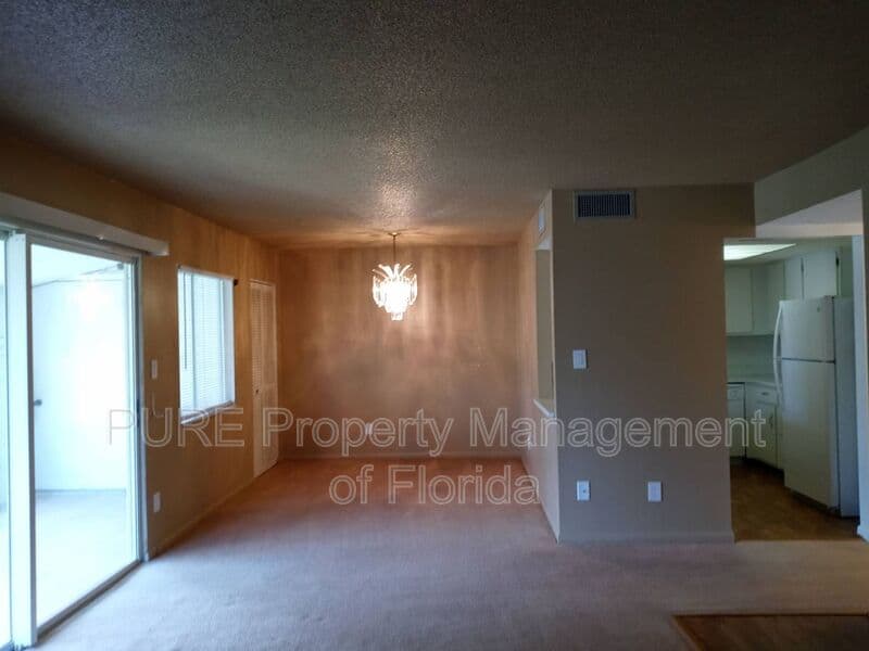 Ocala House: 549 Fairways Drive