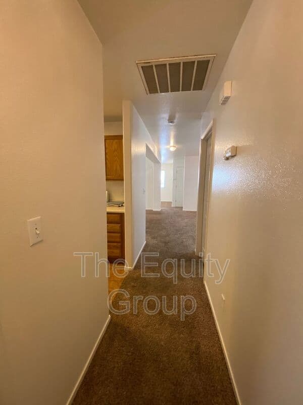 Visalia House: 3848 East Oak Avenue