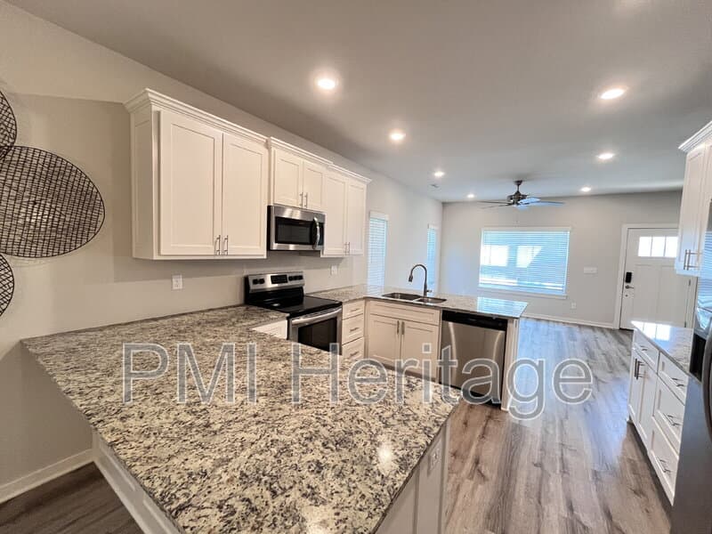 Fayetteville Condo: 1452 W Sligo St