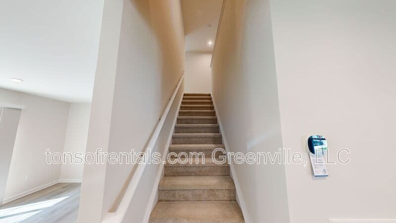 Greenville House: 848 Throckmorton Ct.
