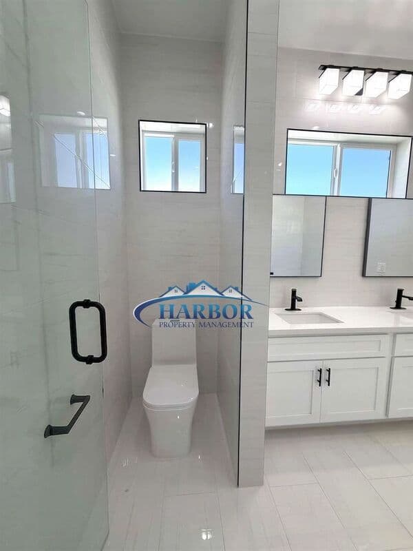 Torrance House: 2126 W 238th Street