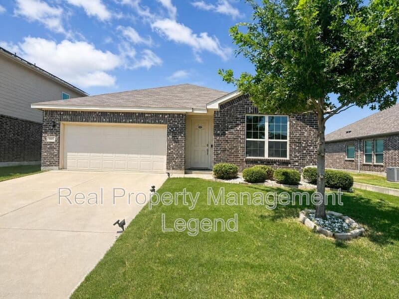 Denton House: 5601 Portola Ln