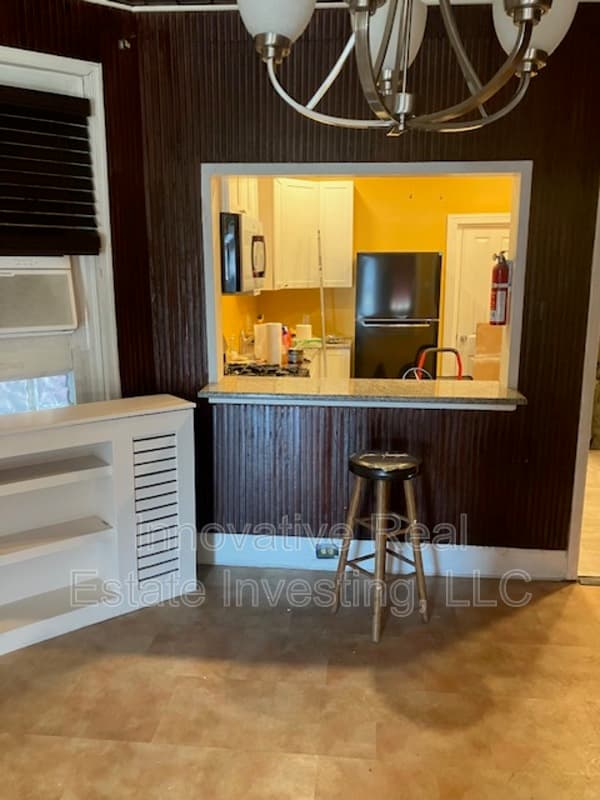 Philadelphia House: 6115 Lansdowne Avenue