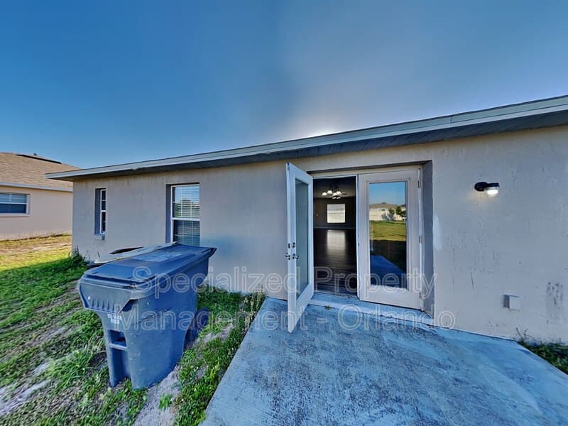 Winter Haven House: 247 Lake Eloise Pointe Blvd