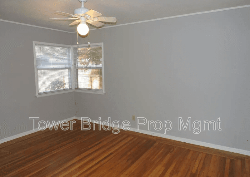 Sacramento House: 4424 T Street