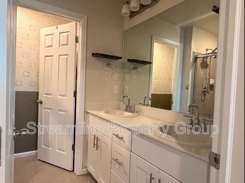 Brighton House: 5117 Buckwheat Road