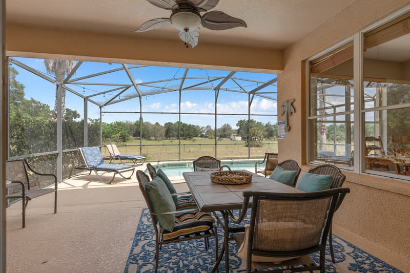 Davenport House: 825 Wildflower Rd