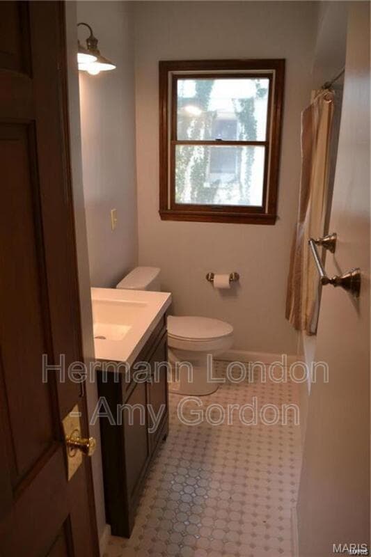 St Louis House: 431 N Geyer