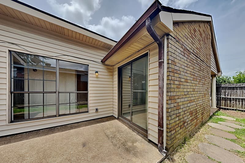 Dallas Condo: 7313 Pineberry Rd