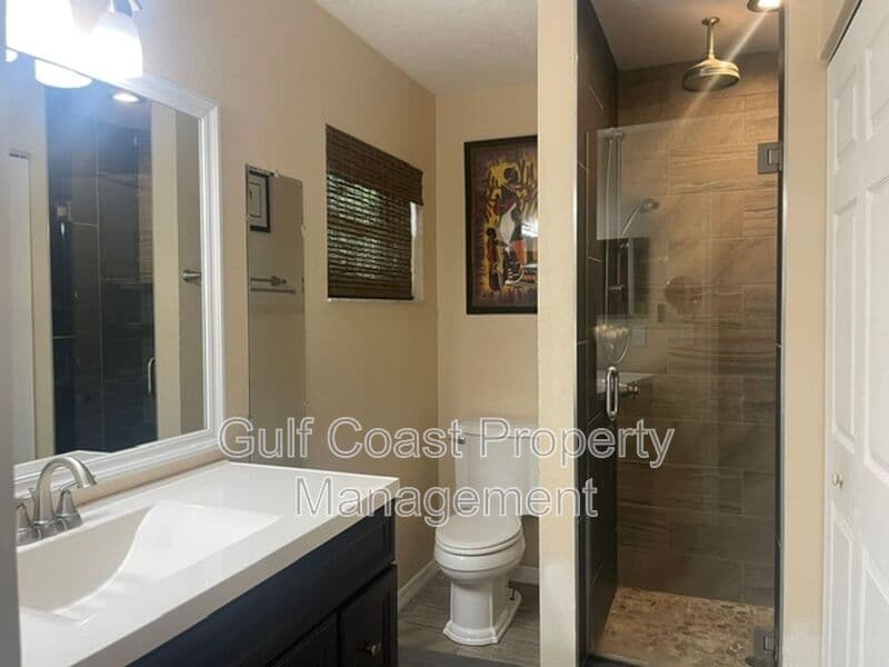 Sarasota House: 3737 Kingswood Dr