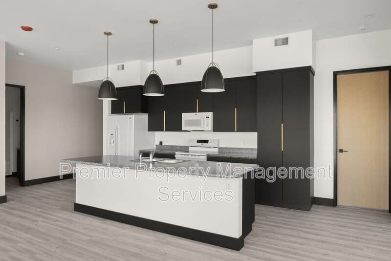 Billings Apartment: 2310 1st Ave N