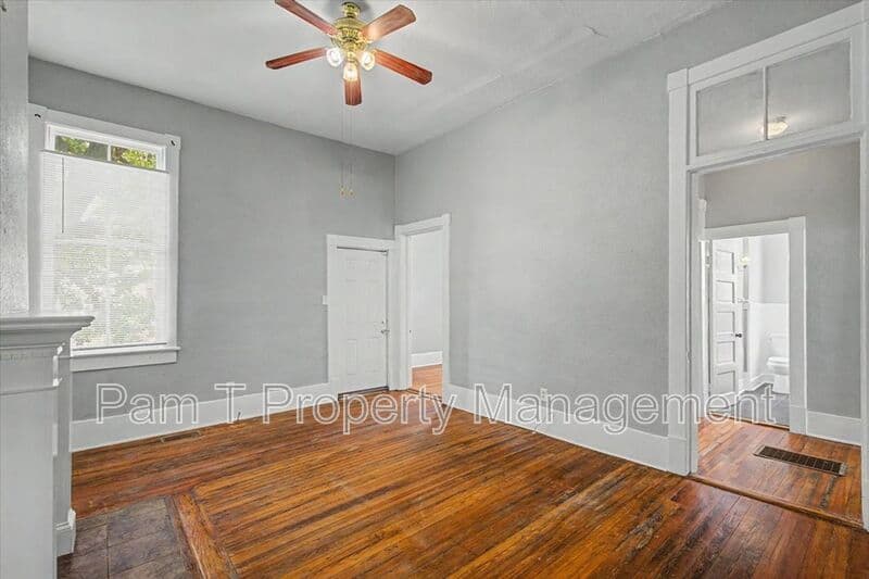 Savannah Condo: 402 E Park Ave
