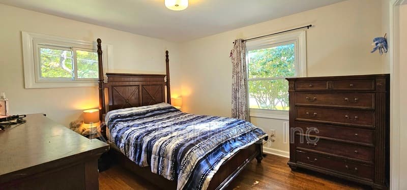 Hampton House: 4 Rhonda Circle