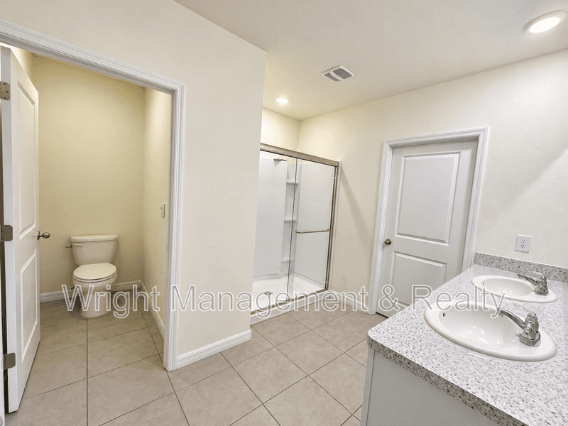 Odessa House: 15450 Black Pepper Lane