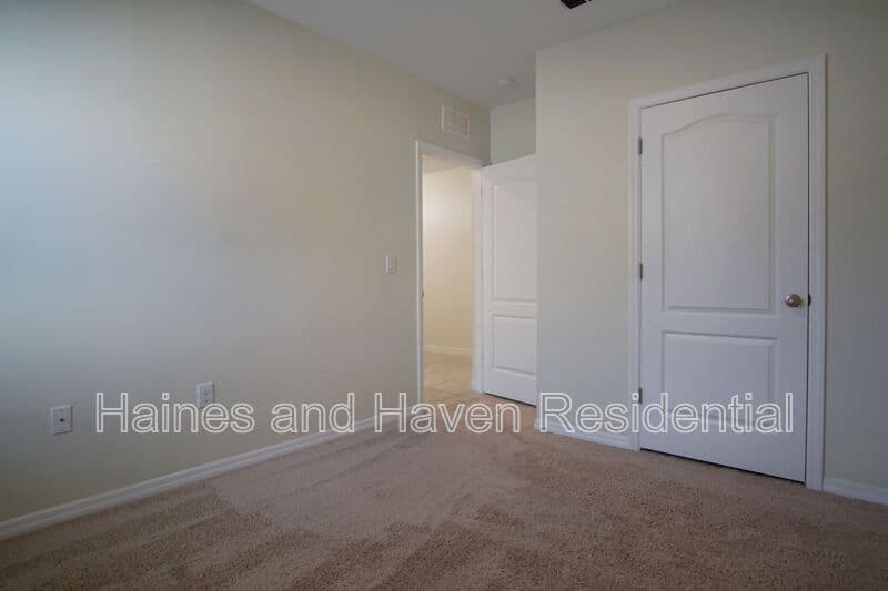 Winter Haven House: 409 Corso Loop
