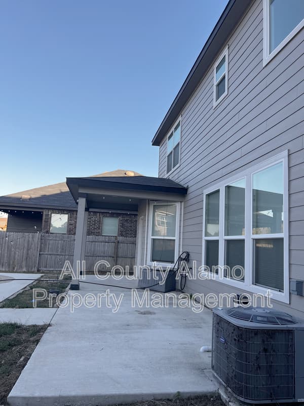New Braunfels House: 4584 Klein Meadows