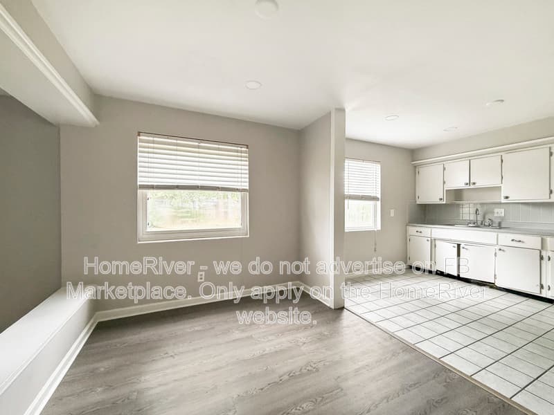 Jacksonville House: 5508 Moret Dr E